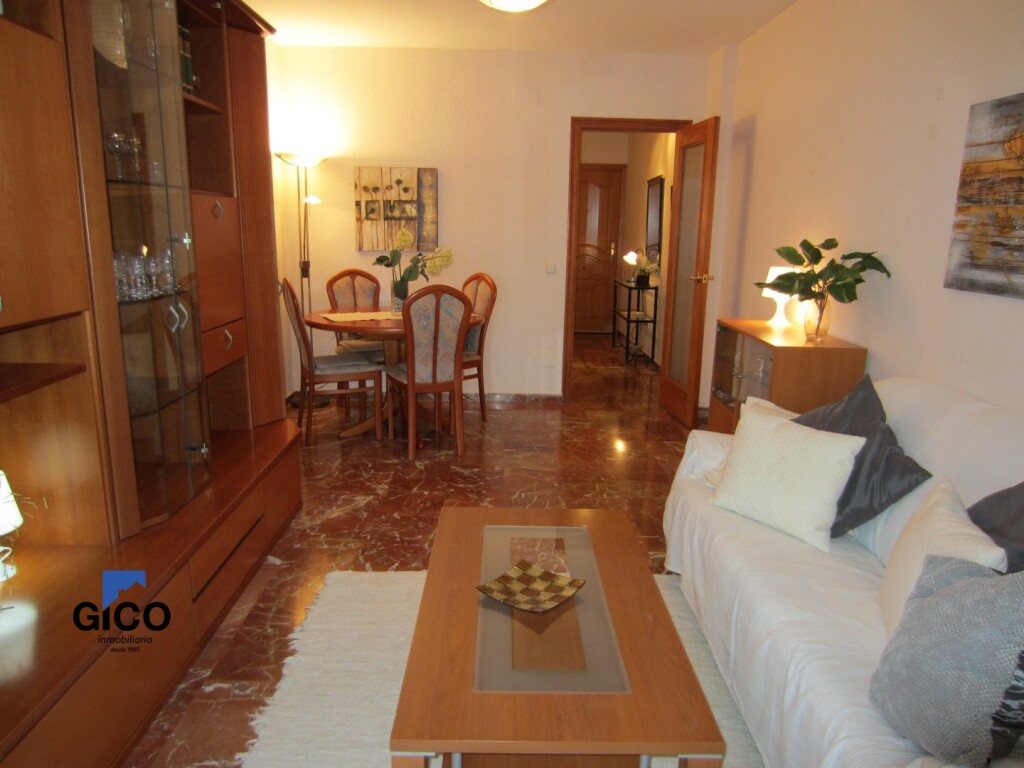 SALON (1)