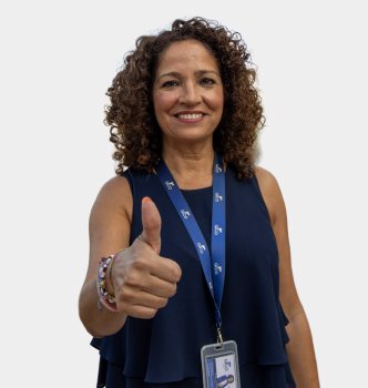 Ana, consultora inmobiliaria.